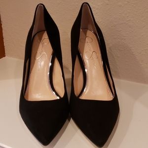 Beautiful Jessica Simpson heels